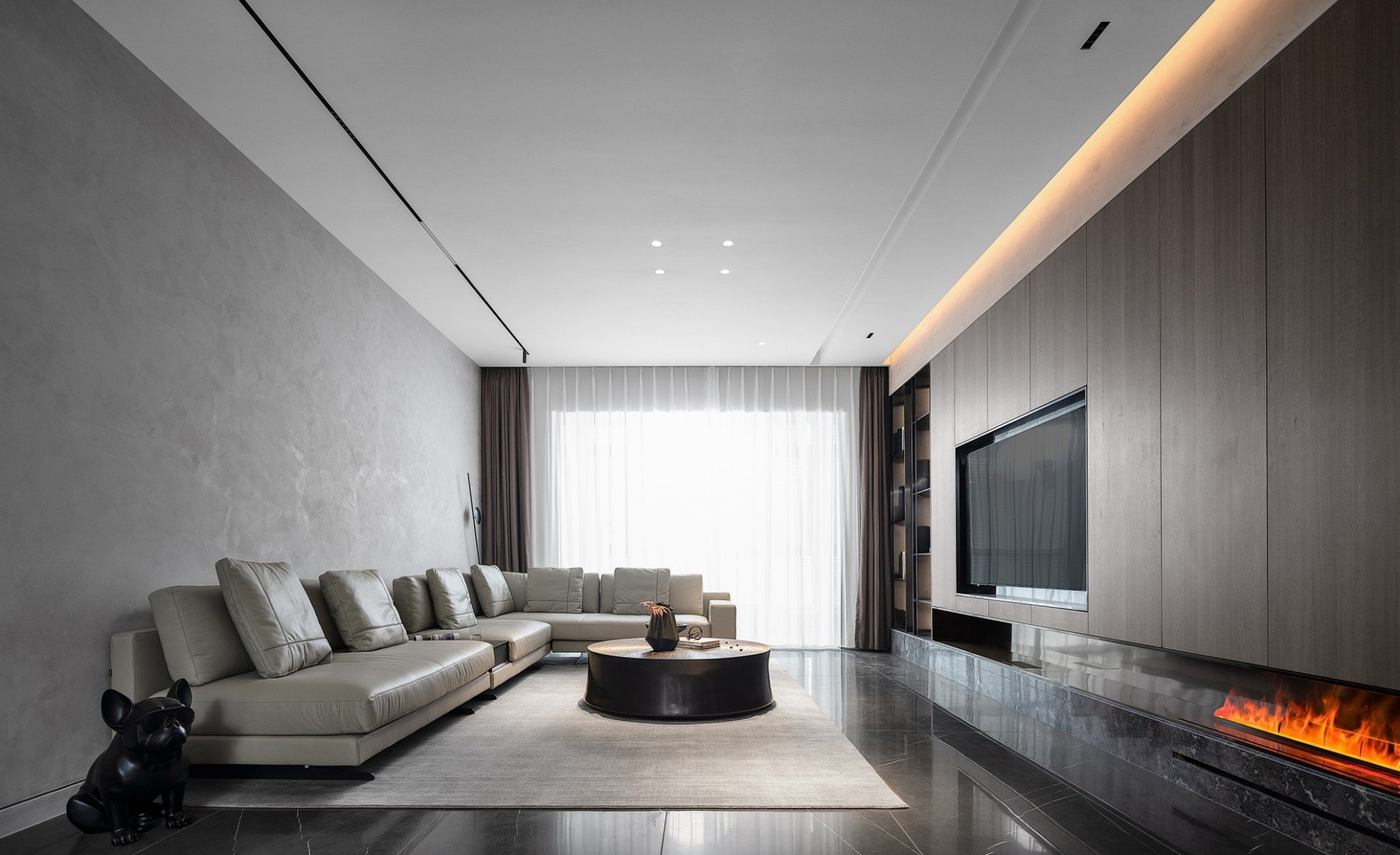 灰调美学+材质对话+功能隐奢