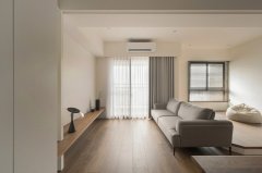 木色暖了冷调，软质柔了线条